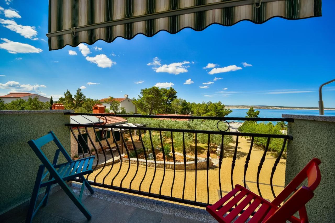 In Olive Garden Apartment Starigrad Paklenica Exterior foto